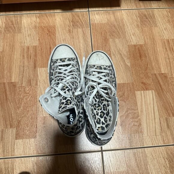 Converse Leopard Print High-Top Sneakers - Picture 7 of 7